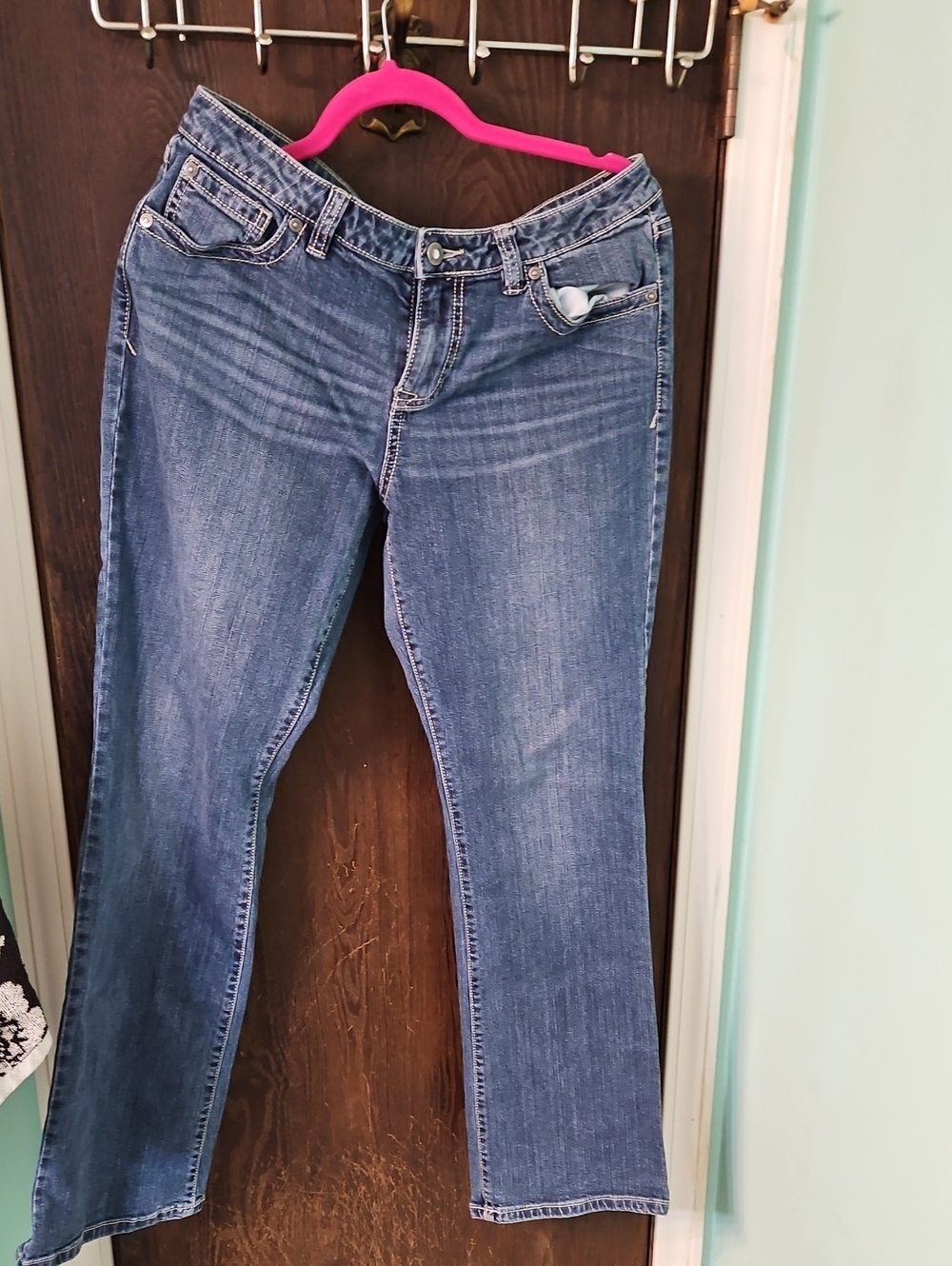 Apt. 9 Women's Boot Cut Jeans in Medium Blue Denim